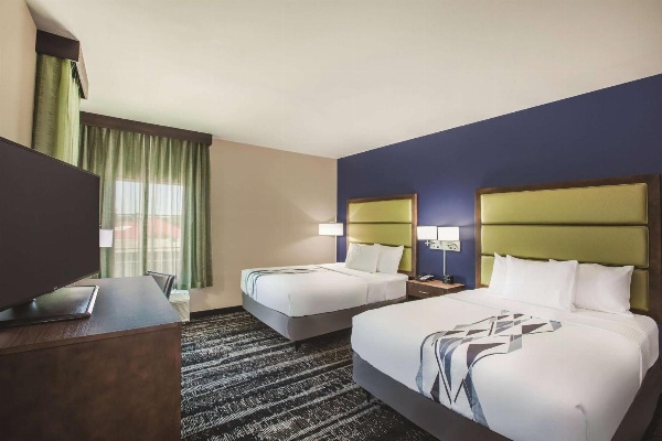 La Quinta Inn & Suites by Wyndham Baton Rouge - Port Allen image 6